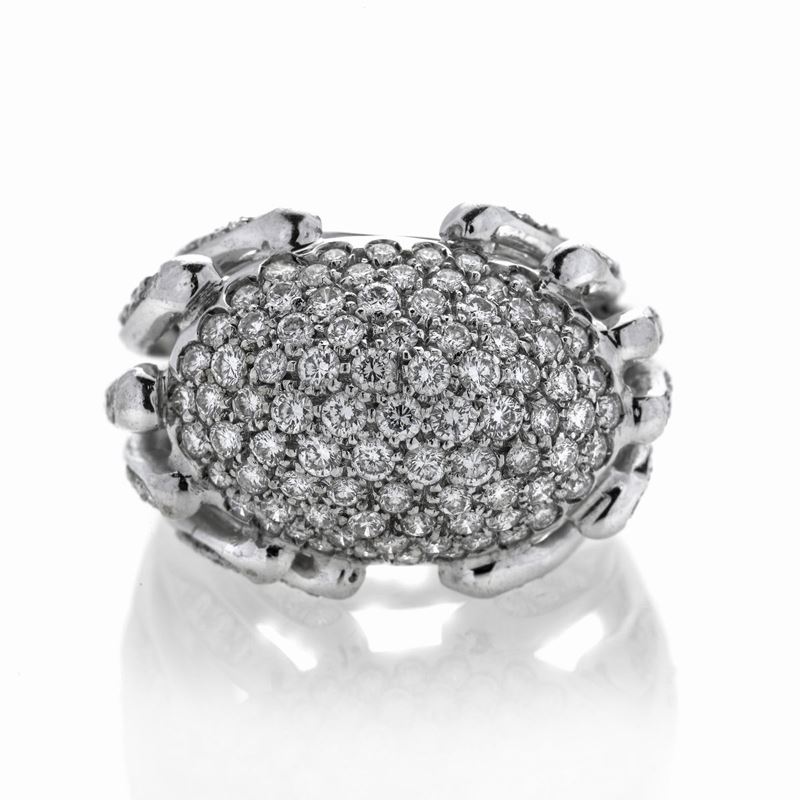 Grande Anello in Oro Bianco e Diamanti