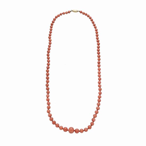Collana in corallo rosso e oro giallo