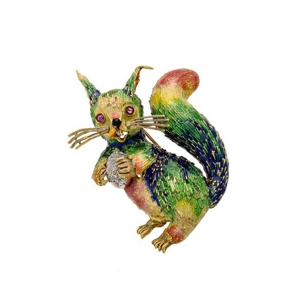 Large squirrel brooch in yellow gold, colored enamels, diamonds and rubies