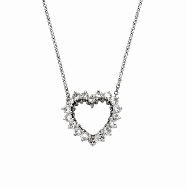 Catena con pendente a cuore in oro bianco e diamanti