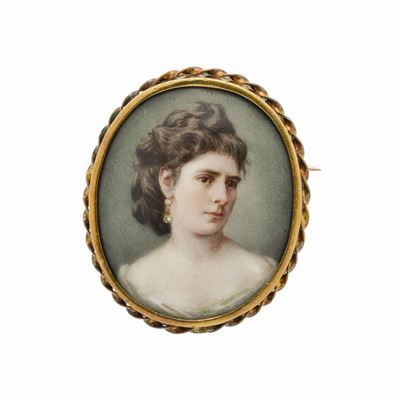 Spilla in Oro a Basso Titolo e Miniatura Dipinta