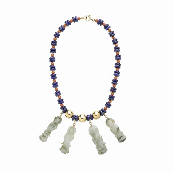 Collana in oro giallo, corallo, lapislazzulo e giada