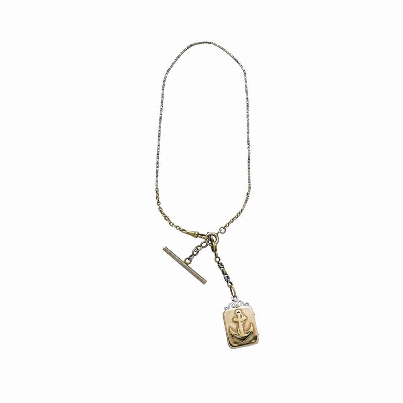 Catena da orologio con pendente portaritratti in oro a basso titolo e platino