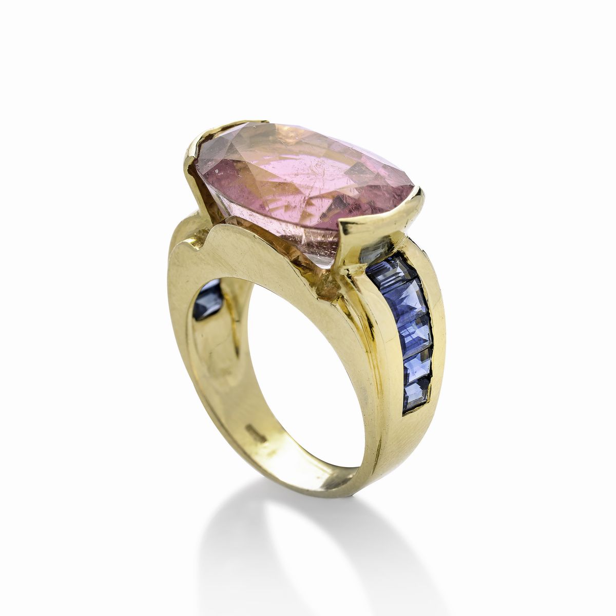 Grande Anello in Oro Giallo, Zaffiri e Tormalina Rosa