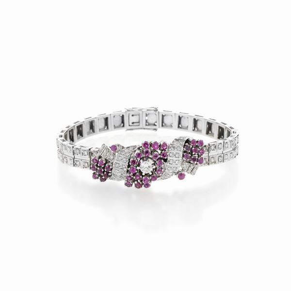 Bracciale in oro bianco, diamanti e pietre rosse