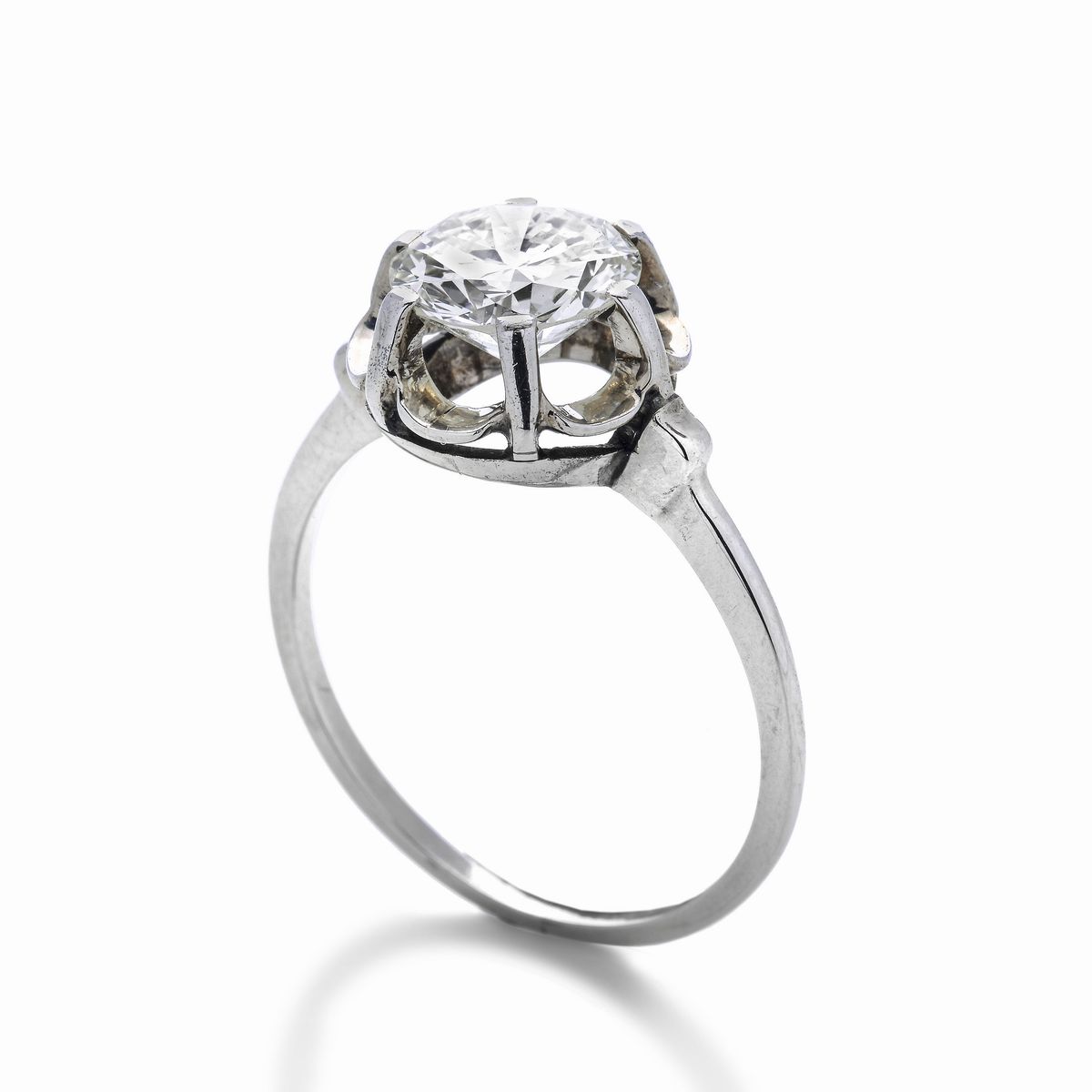 Anello solitario in oro bianco e diamante