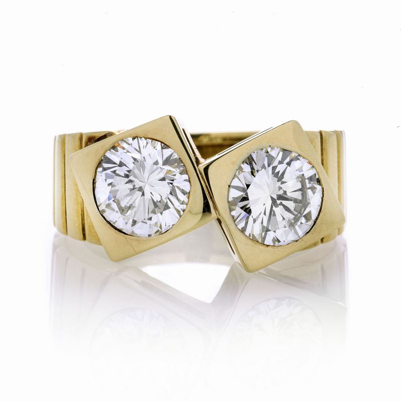 Anello contrariè in oro giallo e diamanti