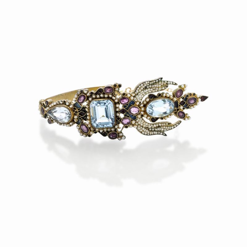 Bracciale in oro a basso titolo, oro giallo, rubini, microperle e topazio azzurro Percossi Papi