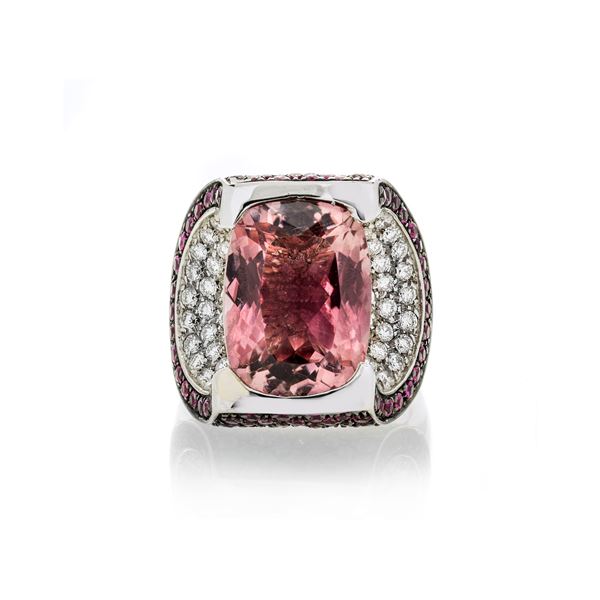 Ring in white gold, diamonds, red tourmalines and pink tourmaline
