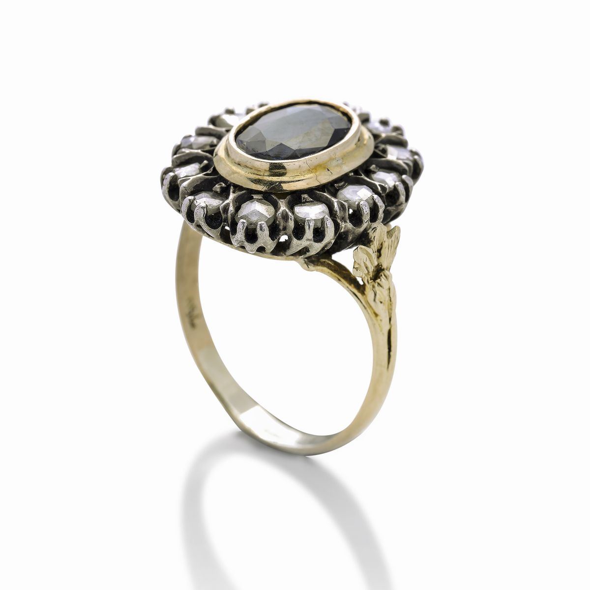 Anello in Oro Giallo, Argento, Diamanti e Zaffiro