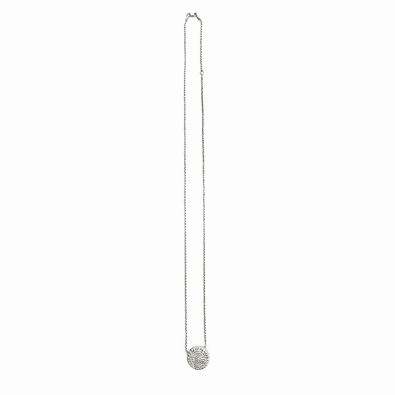 Pendente con catena in oro bianco e diamanti
