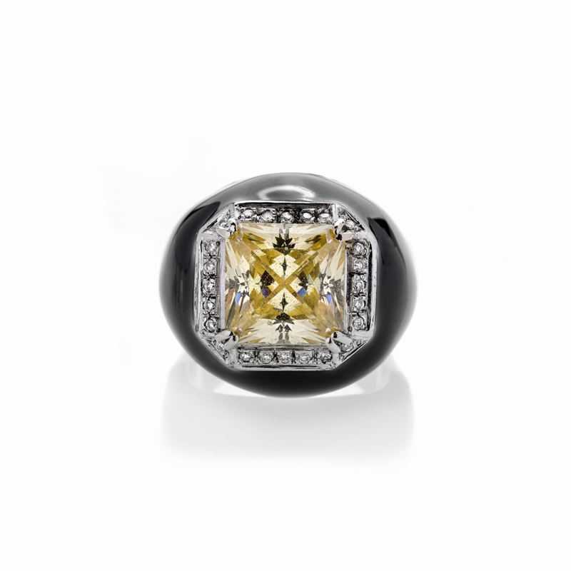 Grande anello in oro giallo, argento, smalto nero, diamanti e quarzo citrino Fanfani Fabio