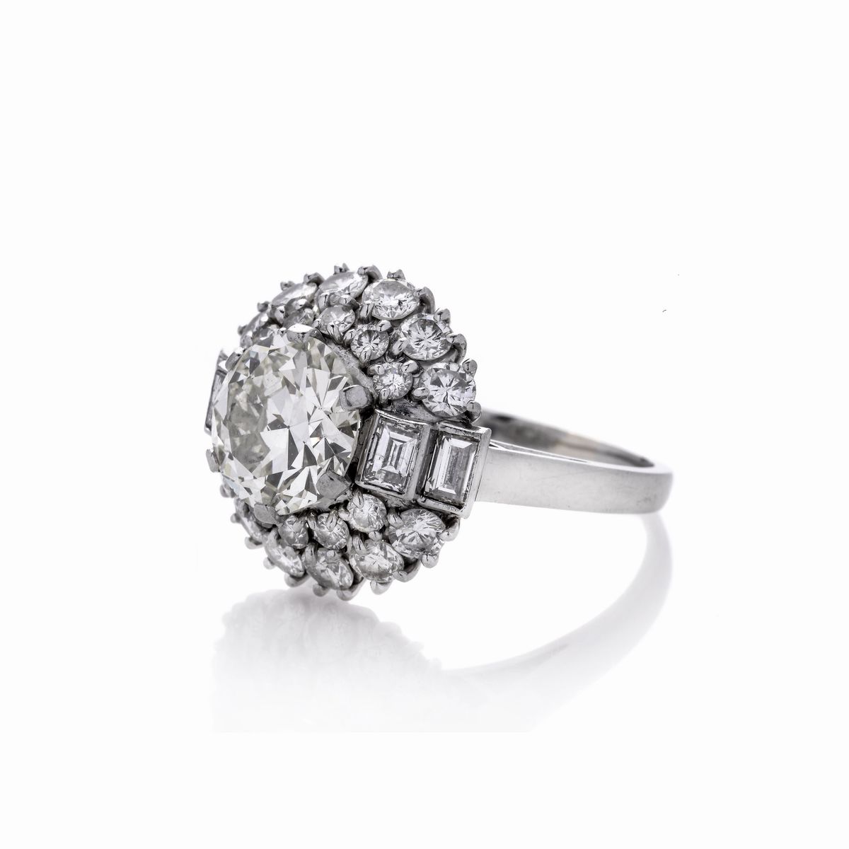Anello in oro bianco e diamanti