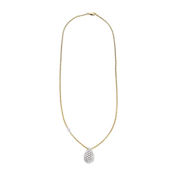 Chain with egg pendant in yellow gold and diamonds