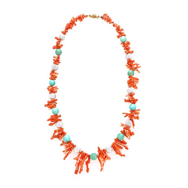 Necklace in golden metal, coral, turquoise paste and cultured pealrs
