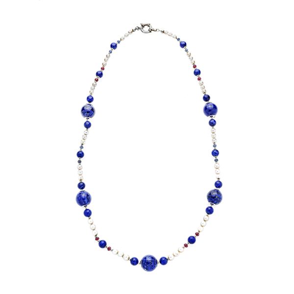 Silver necklace, cultured pearls, ruby ??root, sapphire root and lapis lazuli