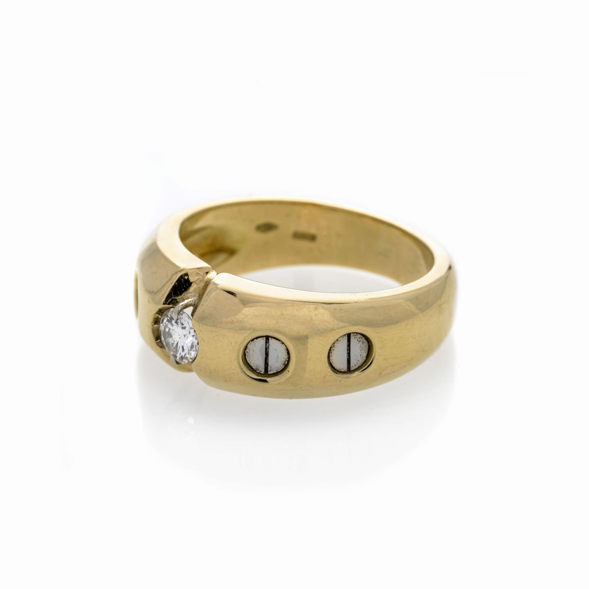 Anello a fascia in oro giallo e diamante