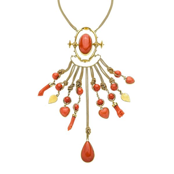 Important necklace in yellow gold and red coral