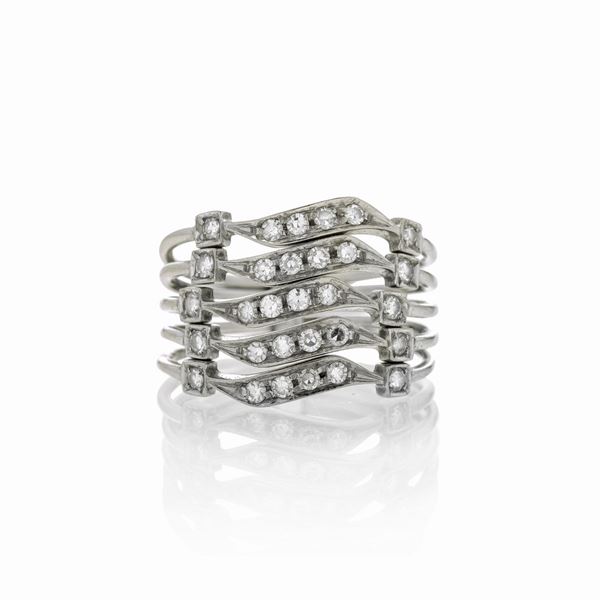 Anello in oro bianco e diamanti