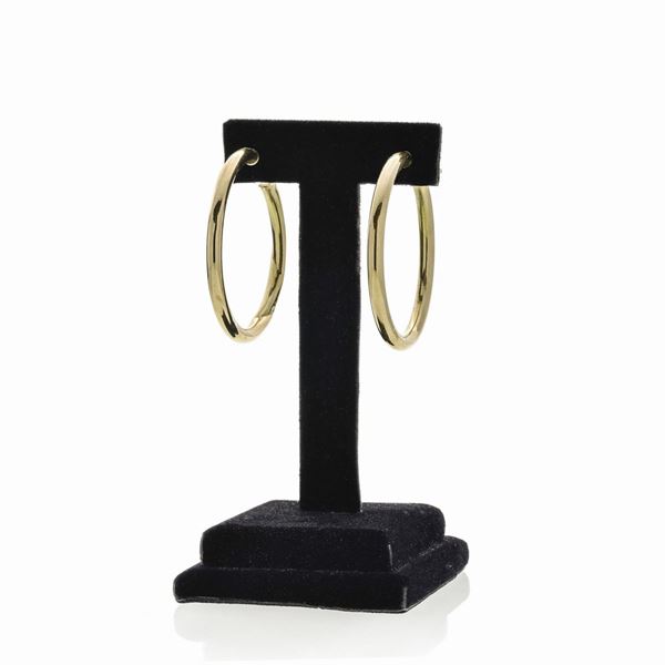 Pair of large hoop earrings in yellow gold  (Nineties)  - Auction Antique, Modern and Design Jewelery Auction - Jewels from an Emilian Collection (lots 49-72) - Curio - Casa d'aste in Firenze