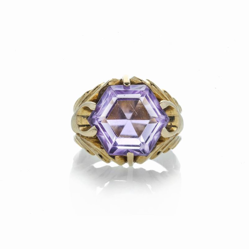 Anello in oro rosa e ametista