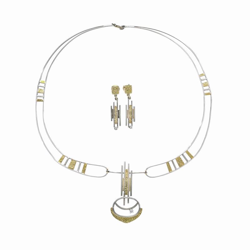 Parure Composta da Collier e Paio di Orecchini in Oro Giallo 14 Kt, Oro Bianco e Diamanti