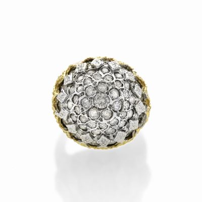 Grande Anello a Cupola in Oro Giallo, Oro Bianco e Diamanti