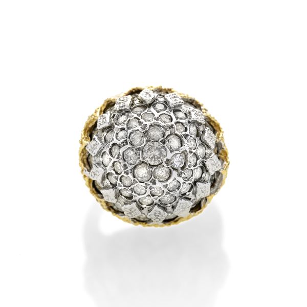 Dome ring in yellow gold, white gold and diamonds