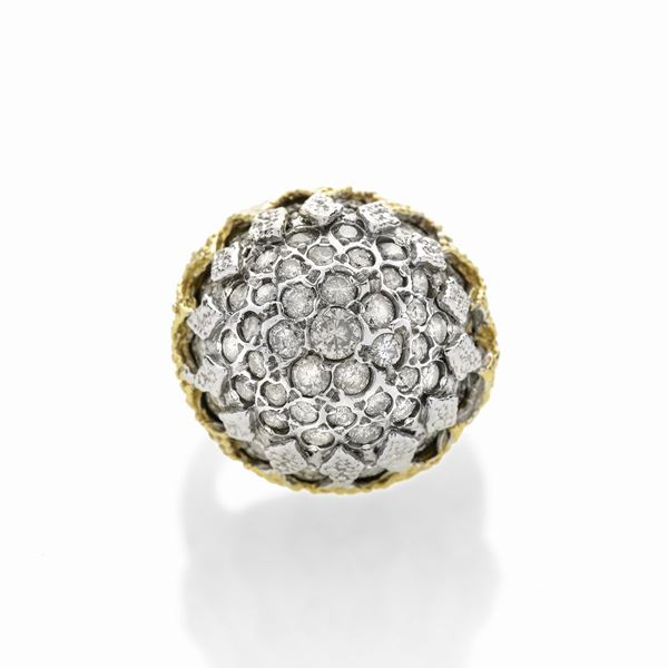 Dome ring in yellow gold, white gold and diamonds