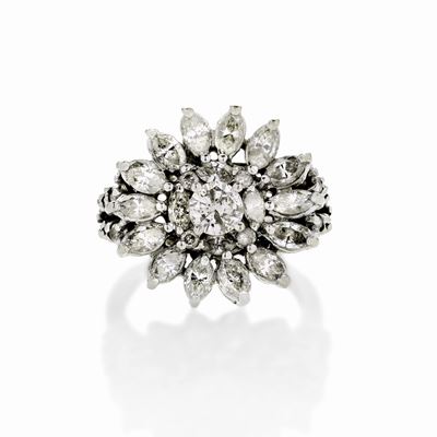 Anello Fiore in Oro Bianco e Diamanti