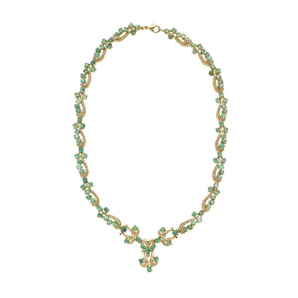 Collier in yellow gold, diamonds and emeralds