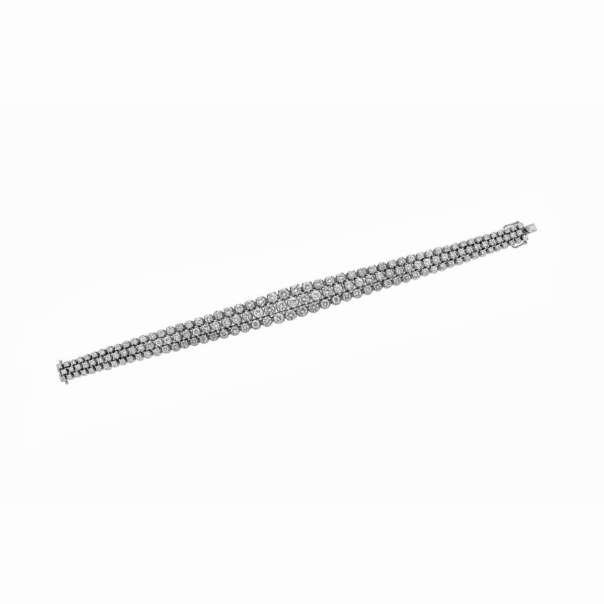 Importante bracciale in oro bianco e diamanti
