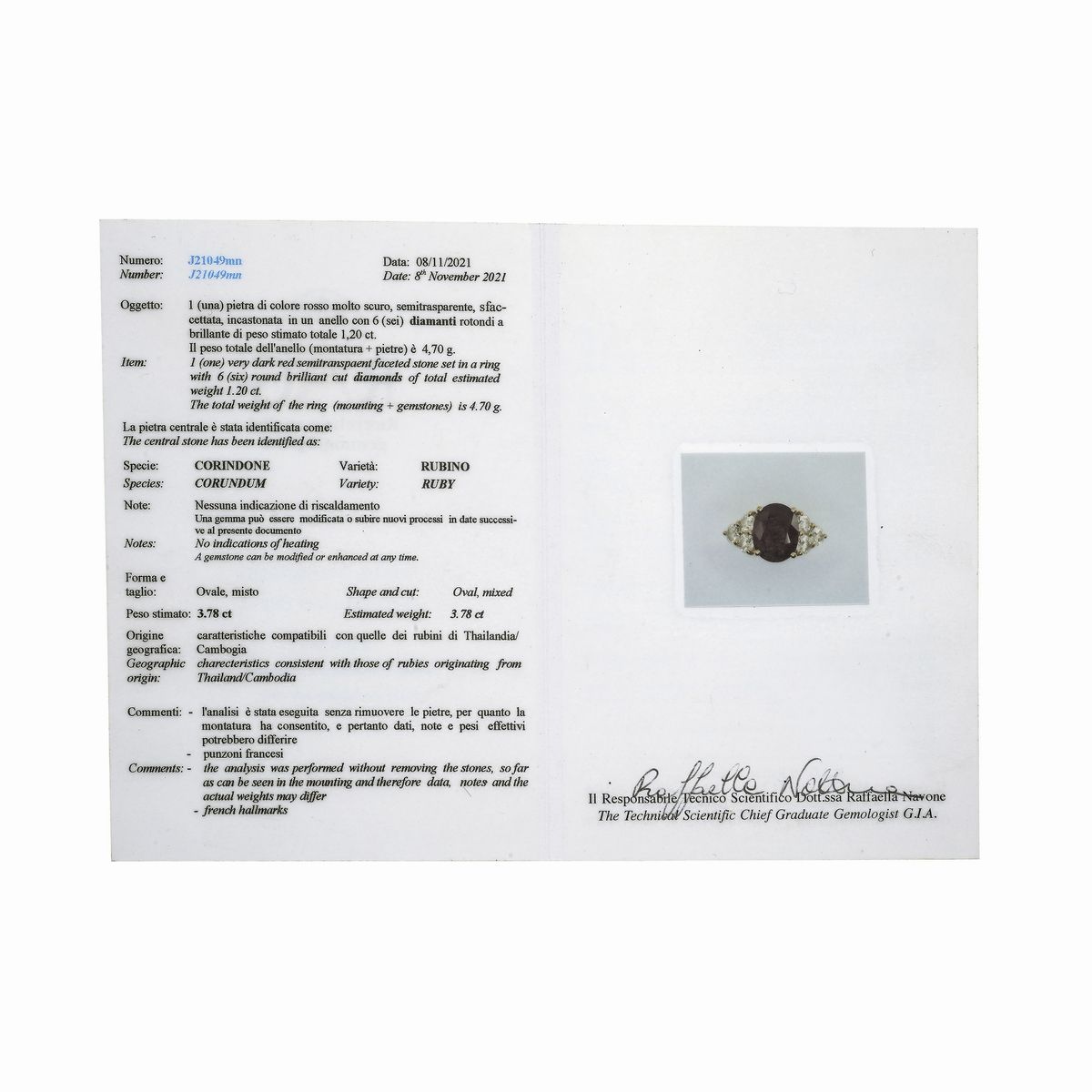 Anello in oro giallo, diamanti e rubino naturale