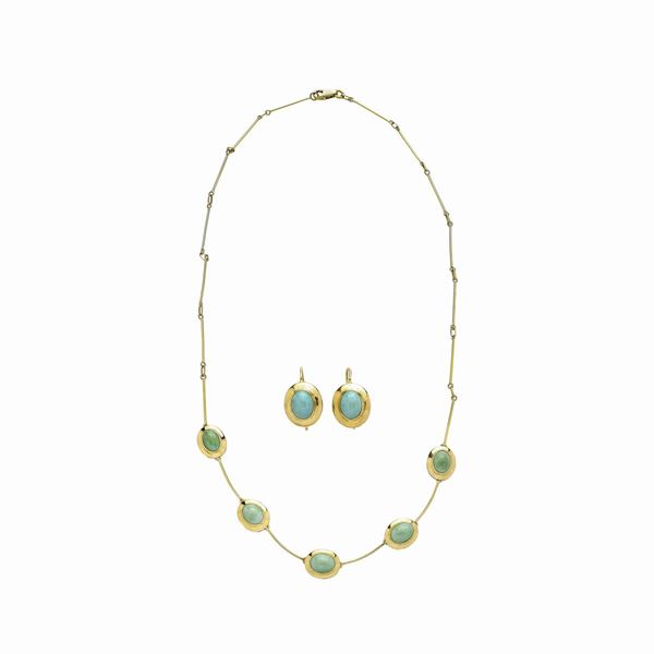 Parure in yellow gold and turquoise paste  (Eighties)  - Auction Antique, Modern and Design Jewelery Auction - Jewels from an Emilian Collection (lots 49-72) - Curio - Casa d'aste in Firenze