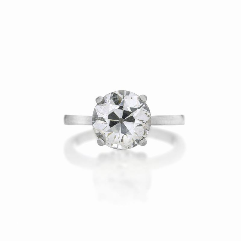 Anello solitario in oro bianco e diamante