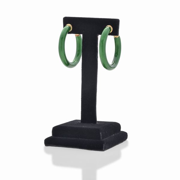 Hoop earrings in yellow gold and green enamel  (Nineties)  - Auction Auction of antique and modern Jewelry and Wristwatches - Curio - Casa d'aste in Firenze