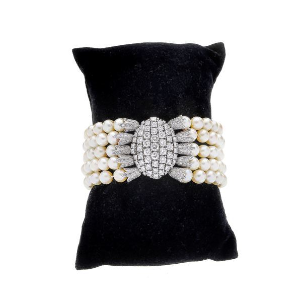 Bracelet in platinum, diamonds and cultured pearls