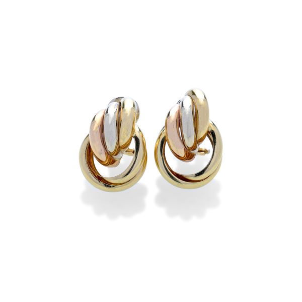 Pair of earrings in yellow gold knot