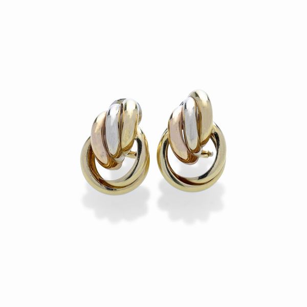 Pair of earrings in yellow gold knot