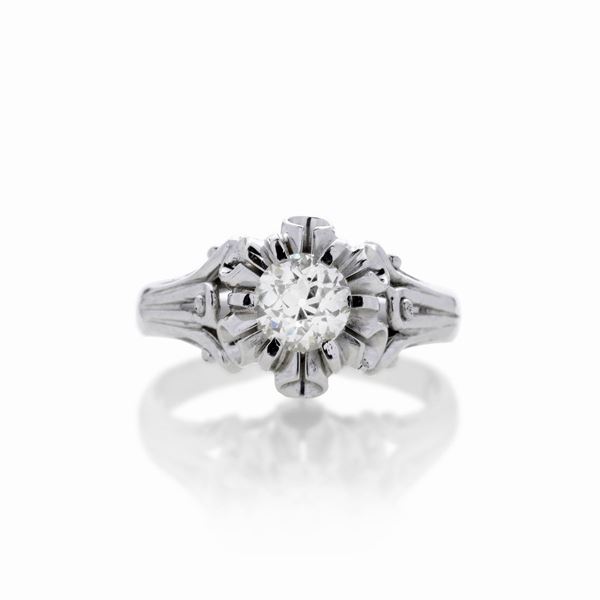 Solitary ring in white gold and diamond