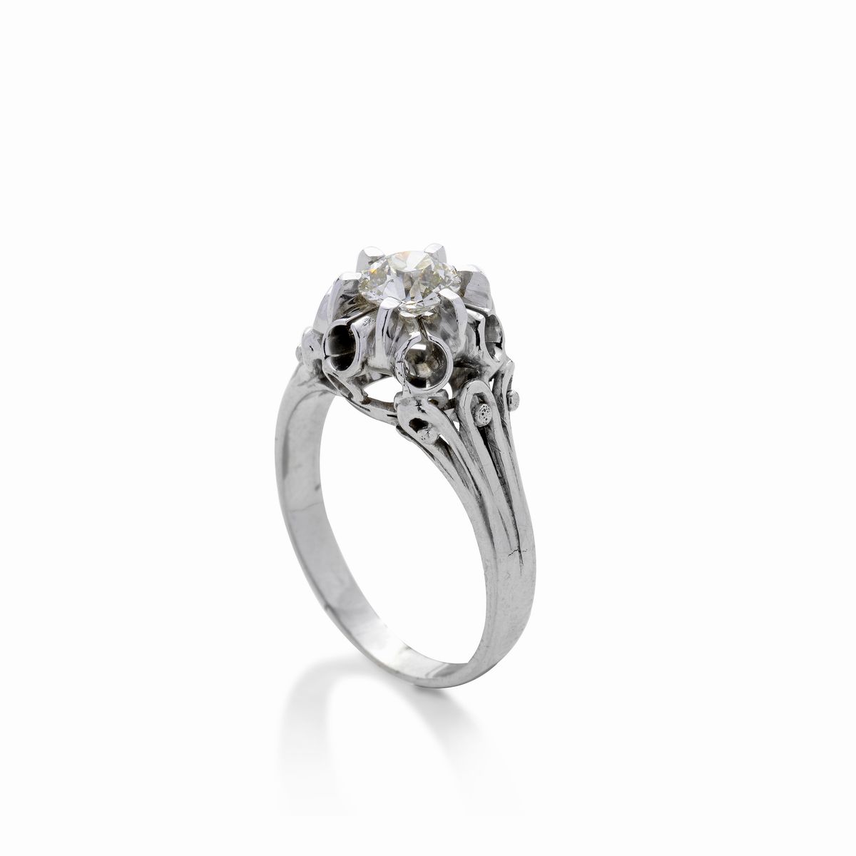 Anello solitario in oro bianco e diamante