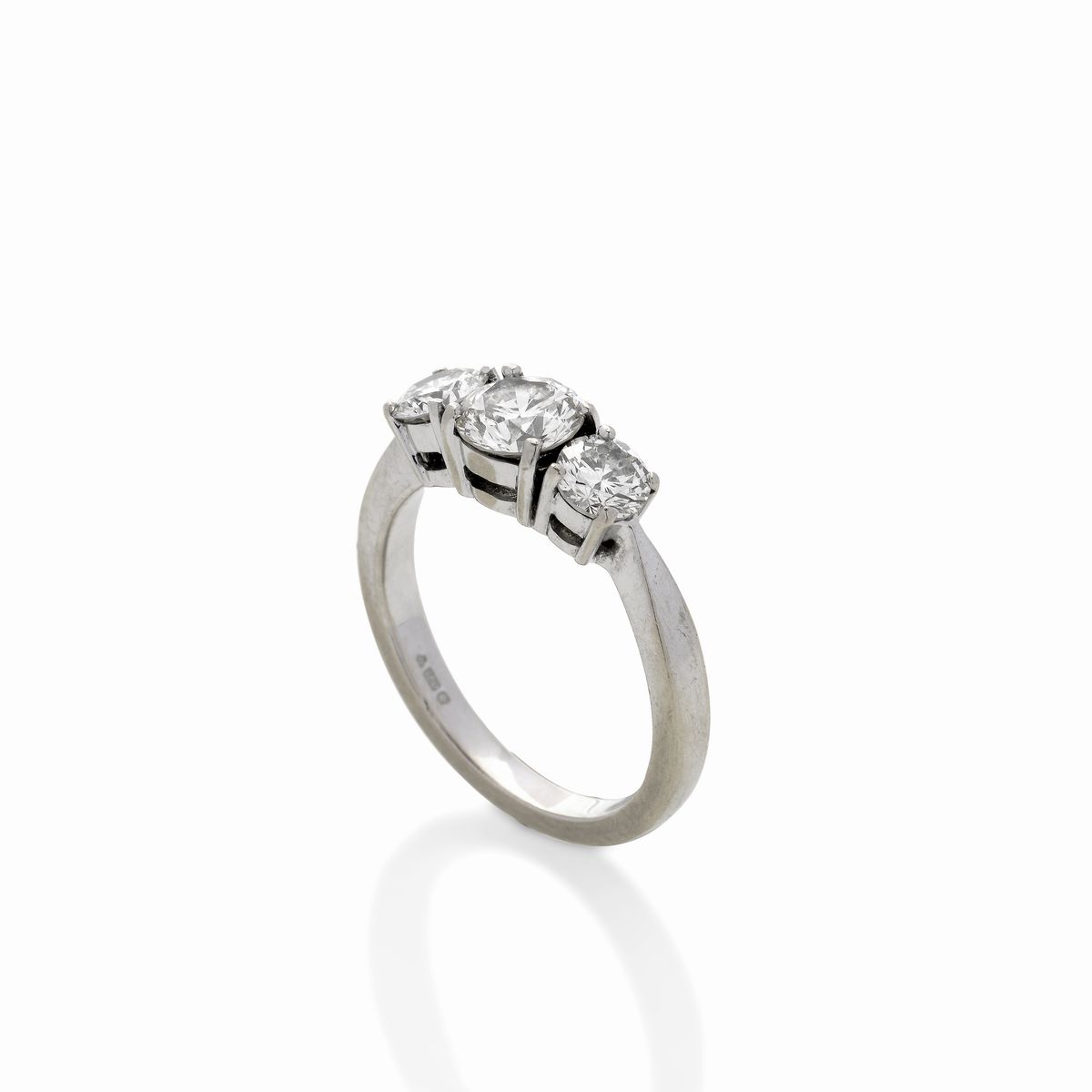Anello Trilogy in Oro Bianco e Diamanti