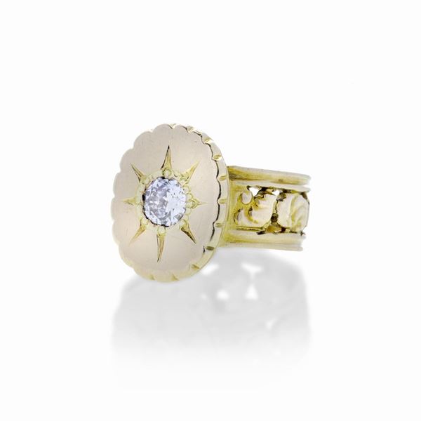 Ring in low titlw gold and diamond