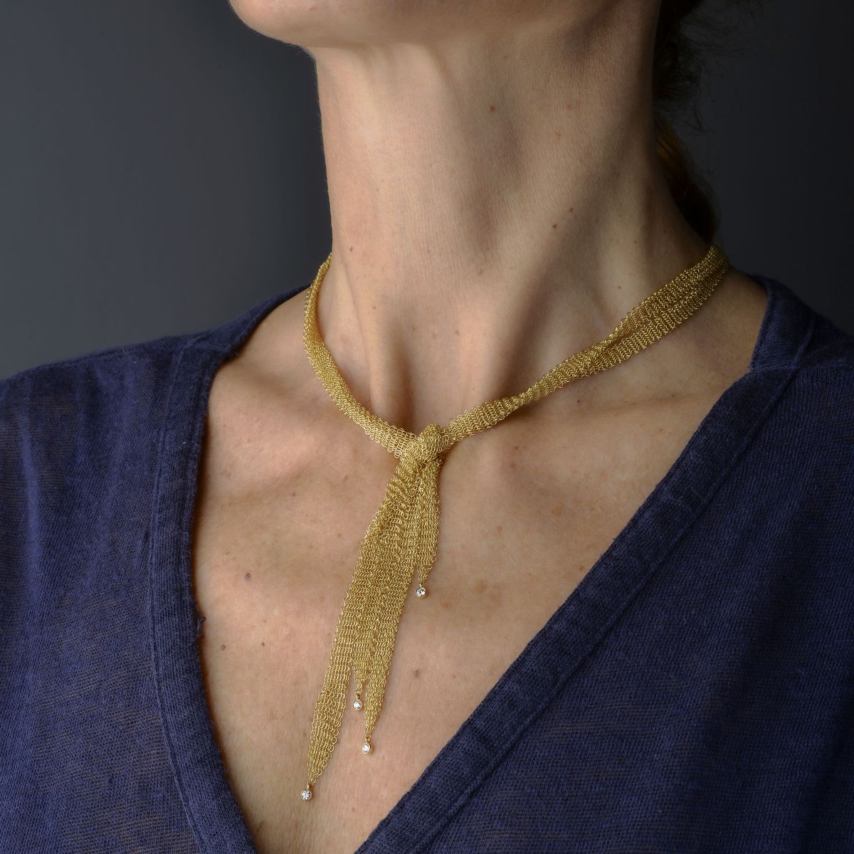 Elsa Peretti per Tiffany & Co, collana 'cravatta' in oro giallo 18k e diamanti