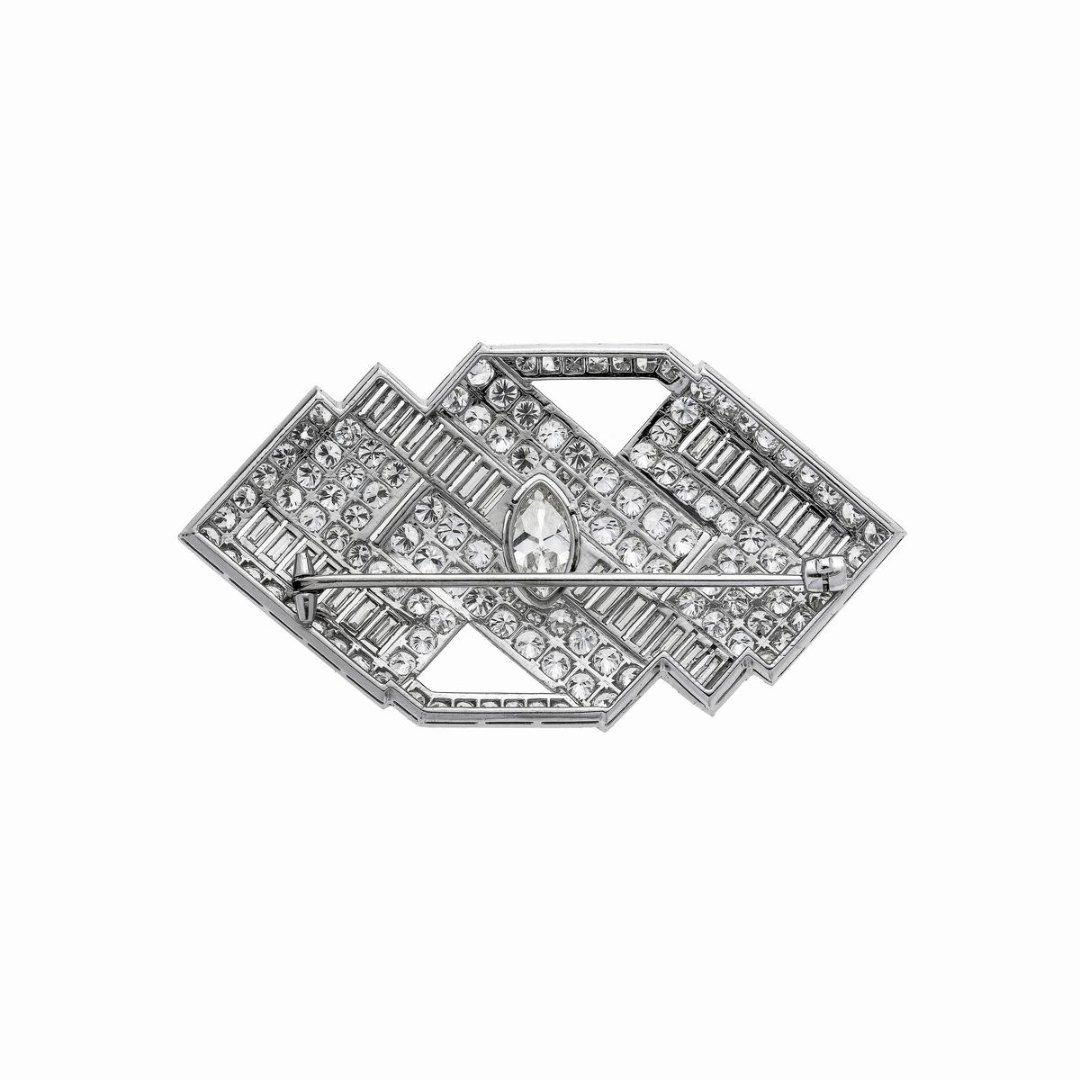 Spilla geometrica in platino e diamanti