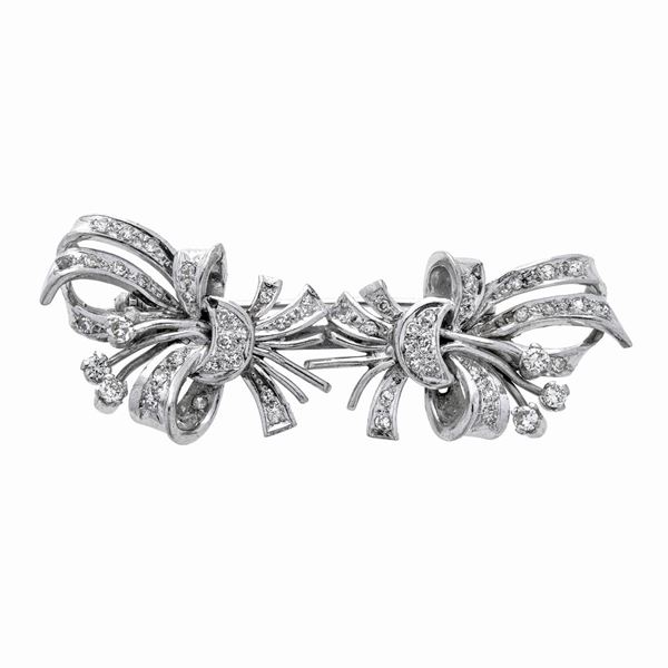 Bow brooch in white gold and diamonds