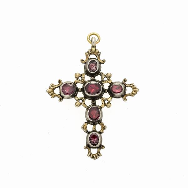 Cross pendant in low title glod, silver and garnets