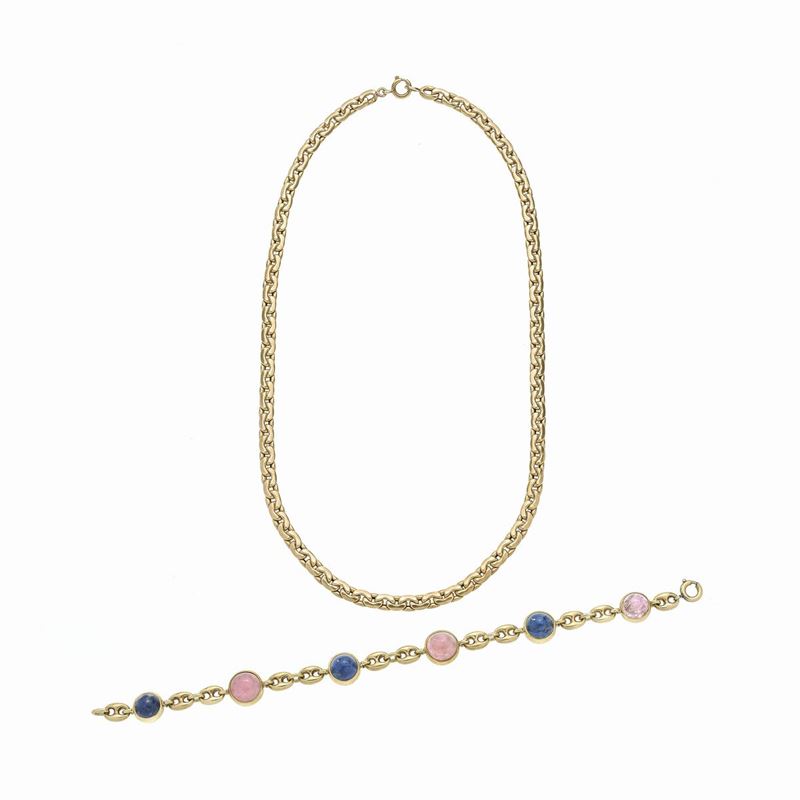 Girocollo e braccialetto in oro giallo, pietra dura blu e quarzo rosa