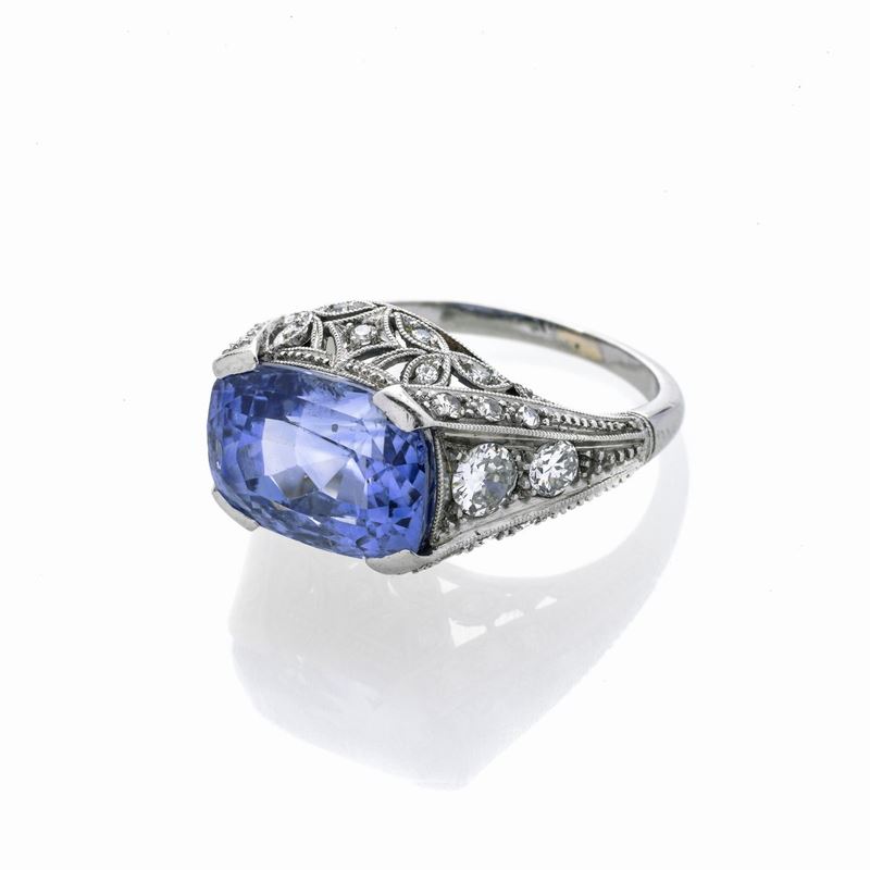Anello in platino, diamanti e zaffiro Sri Lanka naturale non scaldato