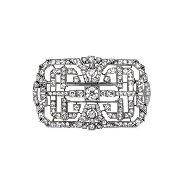 Large brooch in platinum and diamonds